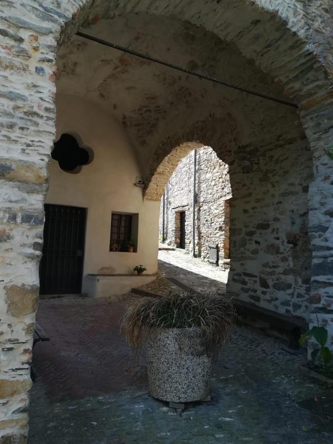 Vila Tipica Casa Ligure In Pietra - Garlenda Centro - Typical Ligurian Stone House Exteriér fotografie